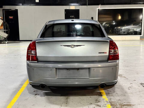 2006 Chrysler 300 SRT-8