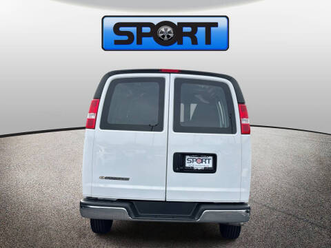 2024 Chevrolet Express 2500