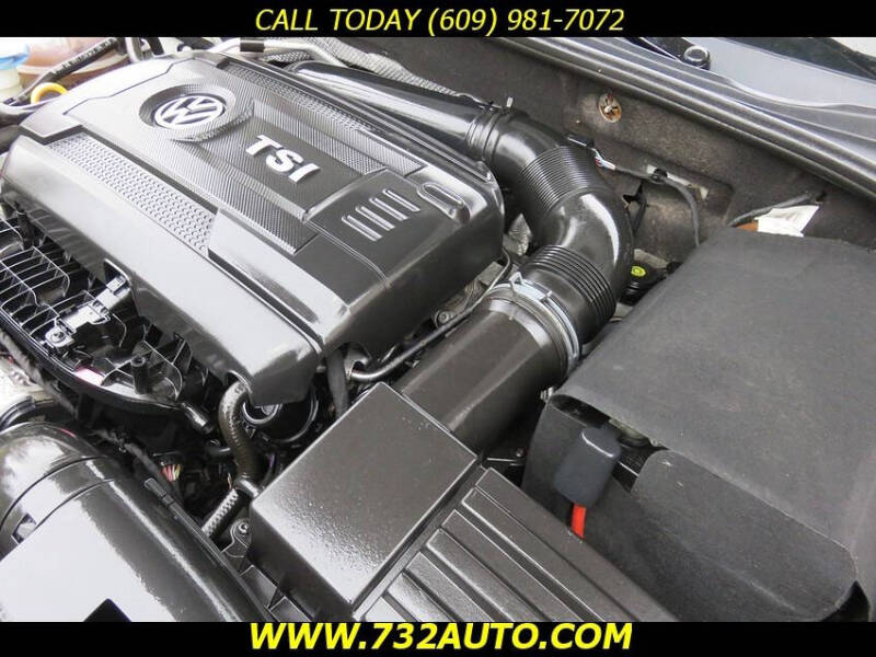 2014 Volkswagen Passat 1.8T SEL Premium PZEV