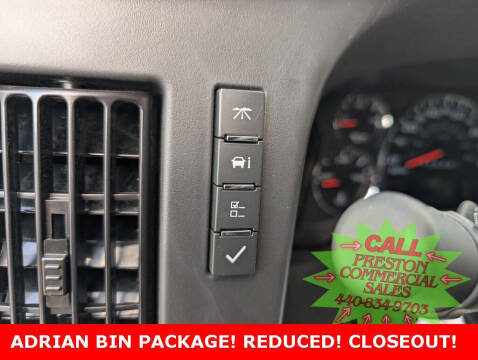 2025 Chevrolet Express 3500