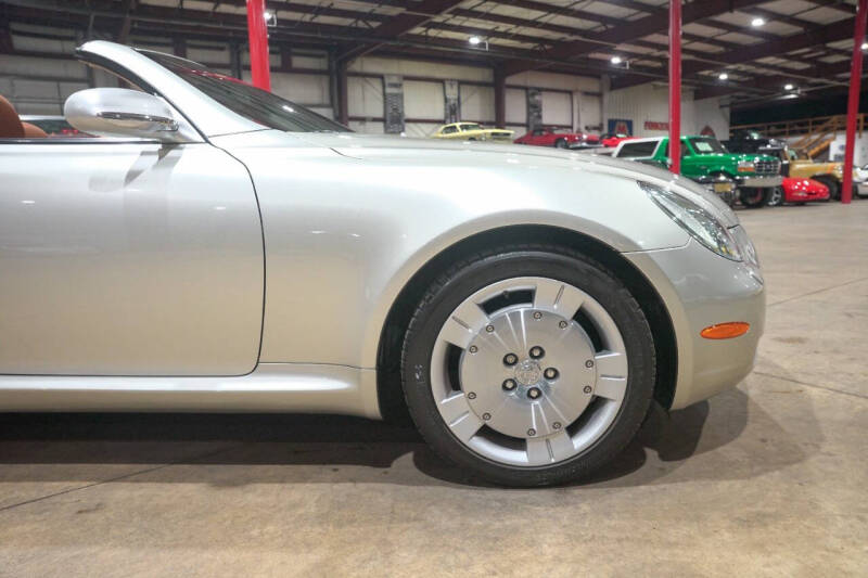 2004 Lexus SC 430