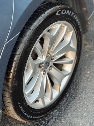 2019 Ford Taurus Limited