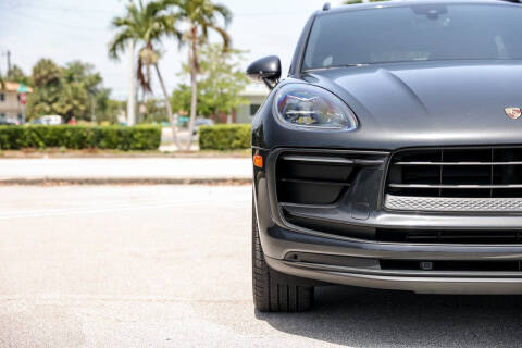 2022 Porsche Macan