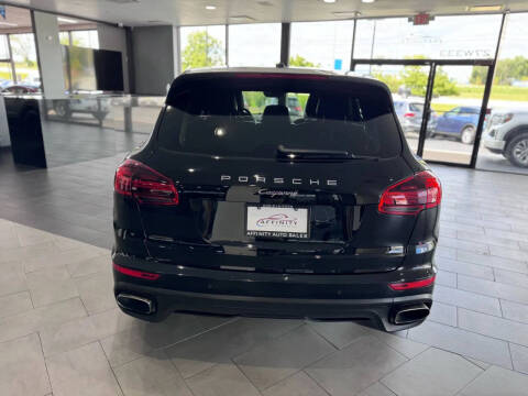 2018 Porsche Cayenne Platinum Edition