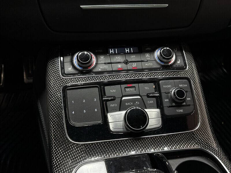 2015 Audi S8 4.0T quattro