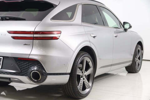 2023 Genesis GV70 2.5T Standard