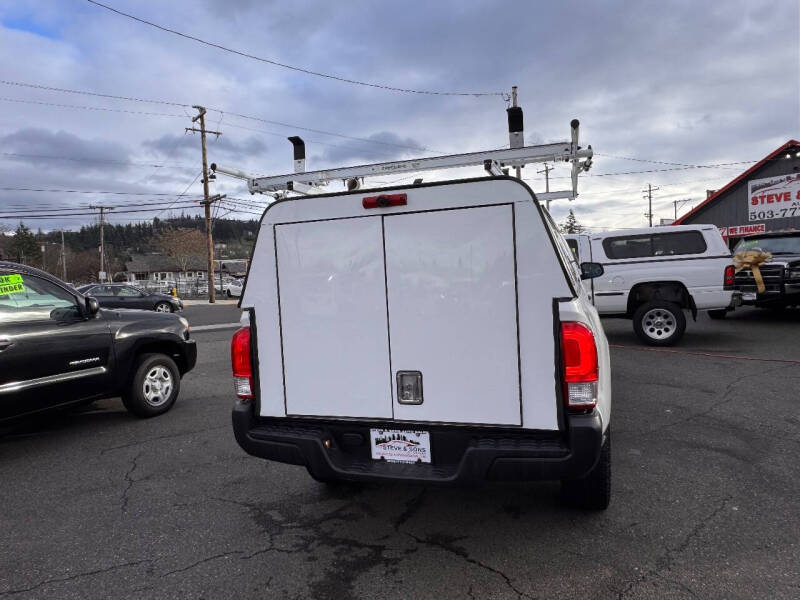 2016 Toyota Tacoma SR