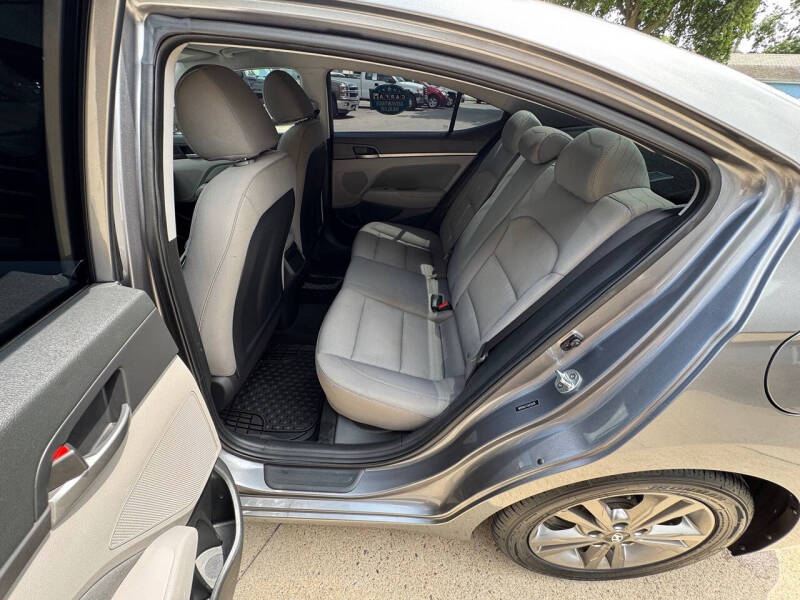 2018 Hyundai Elantra SEL