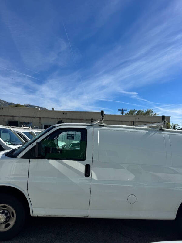 2023 Chevrolet Express 2500