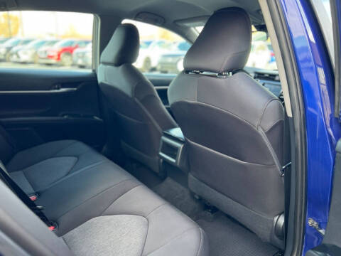 2018 Toyota Camry Hybrid LE