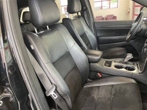 2017 Jeep Grand Cherokee Laredo