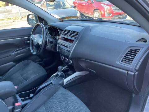 2013 Mitsubishi Outlander Sport SE