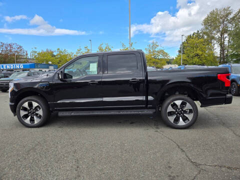 2025 Ford F-150 Lightning Platinum