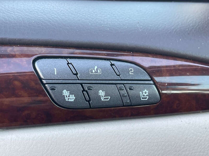 2011 Buick Lucerne Super