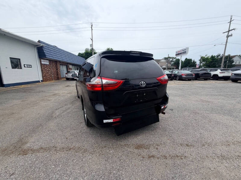 2020 Toyota Sienna L 7-Passenger
