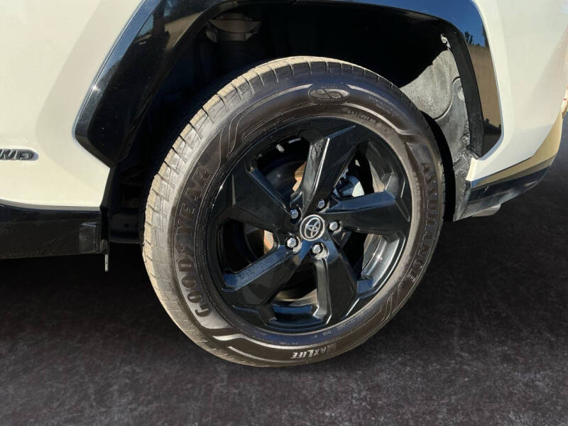 2020 Toyota RAV4 Hybrid XSE