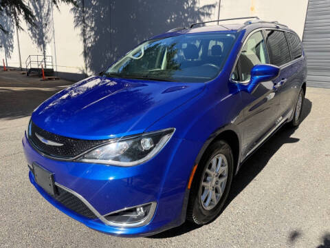 2020 Chrysler Pacifica Touring L