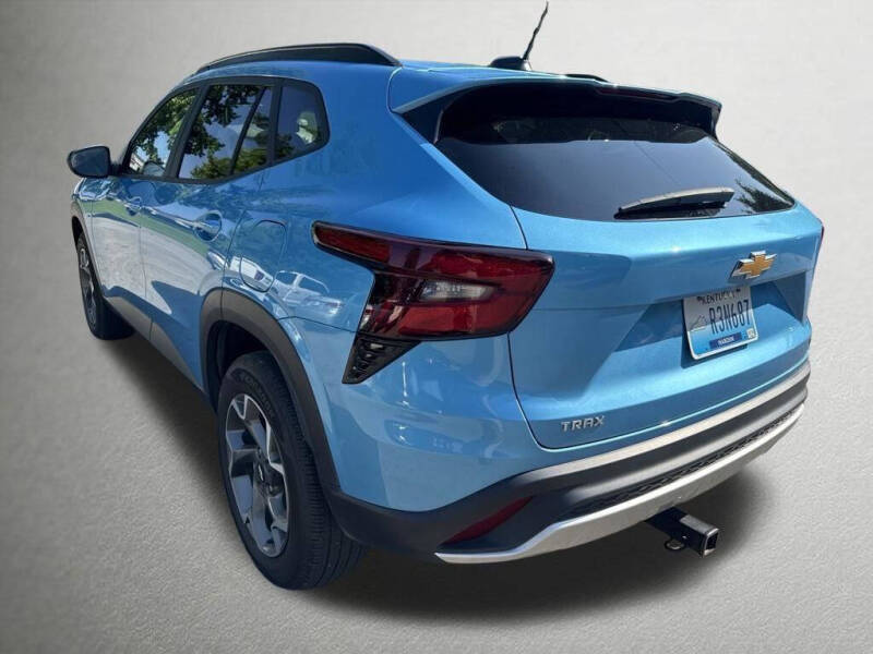 2025 Chevrolet Trax LT