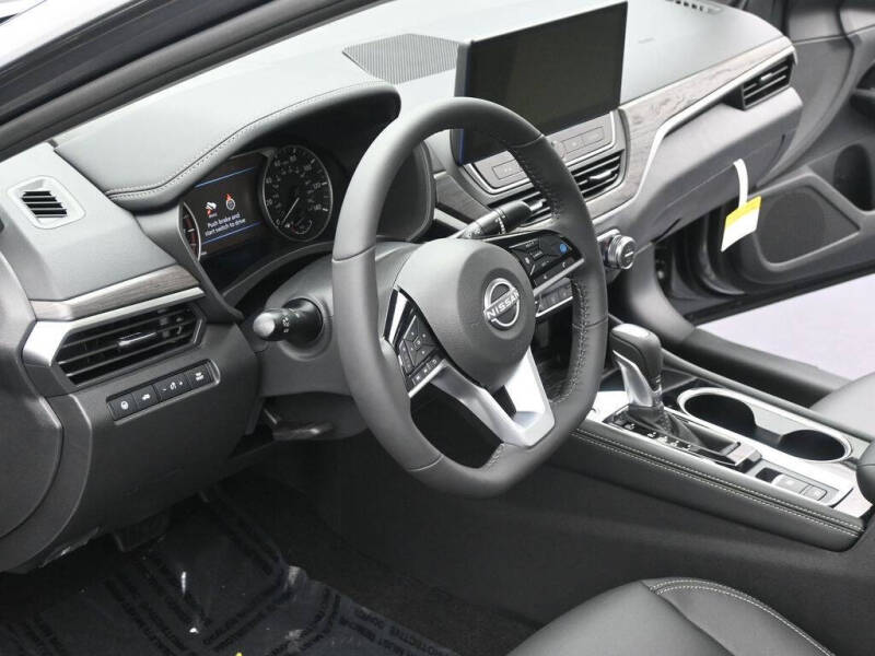 2025 Nissan Altima 2.5 SL