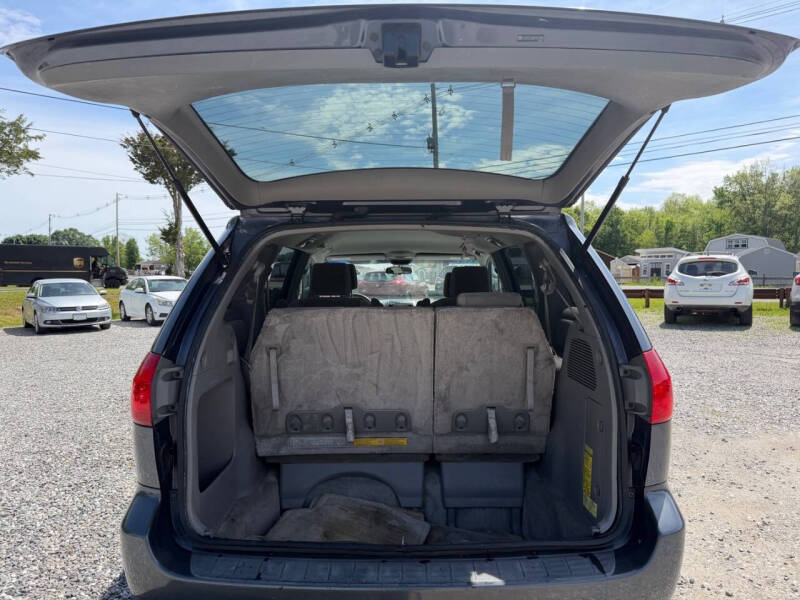 2006 Toyota Sienna LE 7 Passenger