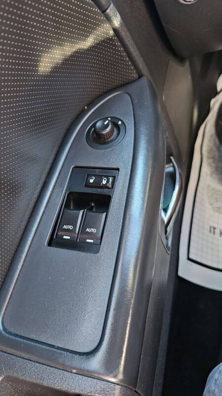 2013 Dodge Challenger SXT Plus