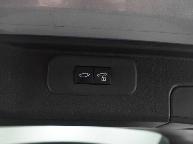 2025 Toyota Grand Highlander LE