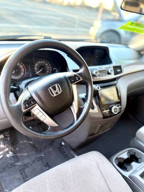 2017 Honda Odyssey SE