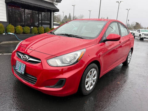 2013 Hyundai Accent GLS