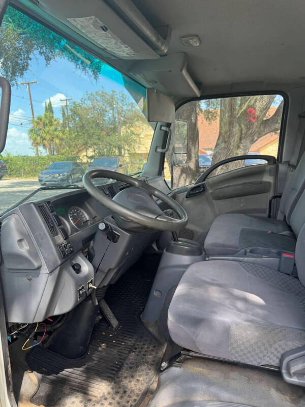 2012 Isuzu NPR
