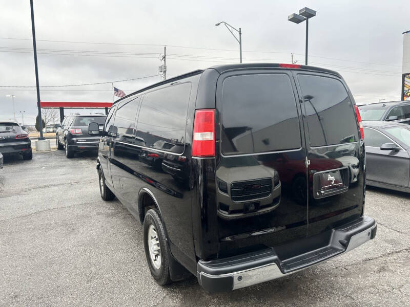 2018 Chevrolet Express 2500