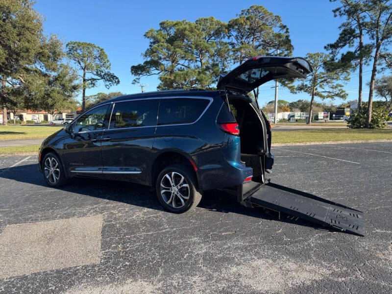 2022 Chrysler Pacifica Pinnacle