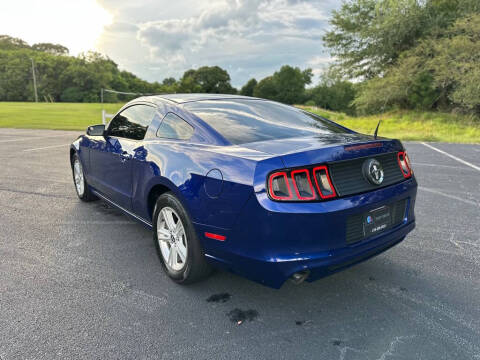 2014 Ford Mustang V6