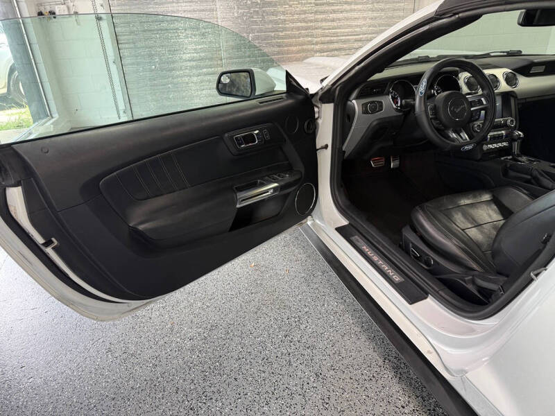 2016 Ford Mustang EcoBoost Premium