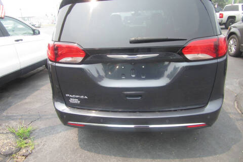 2020 Chrysler Pacifica Touring L