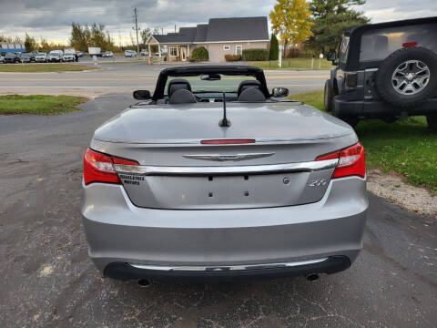 2013 Chrysler 200 Limited