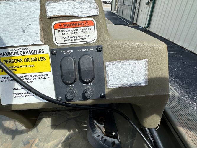 2017 Tracker Grizzly