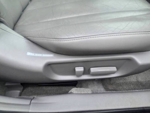 2000 Toyota Avalon XLS