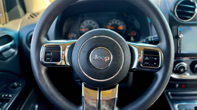 2016 Jeep Compass Sport - Photo 14