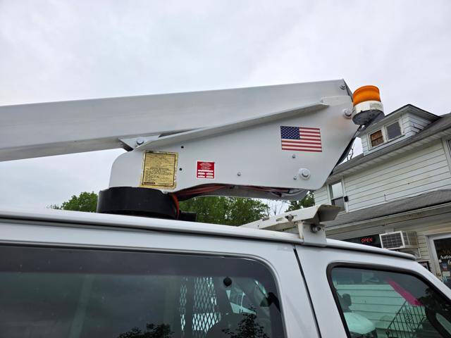 2005 Ford E-Series E-350 SD