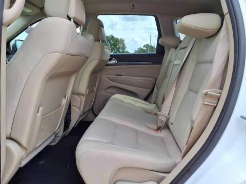 2020 Jeep Grand Cherokee Laredo E