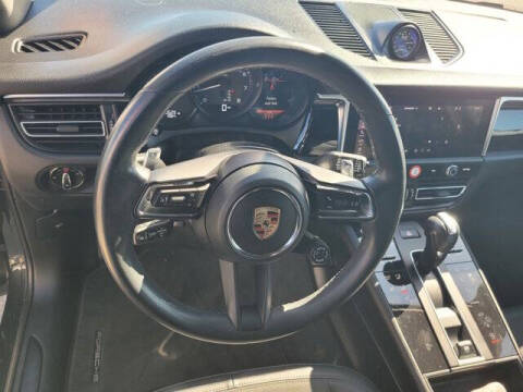 2023 Porsche Macan