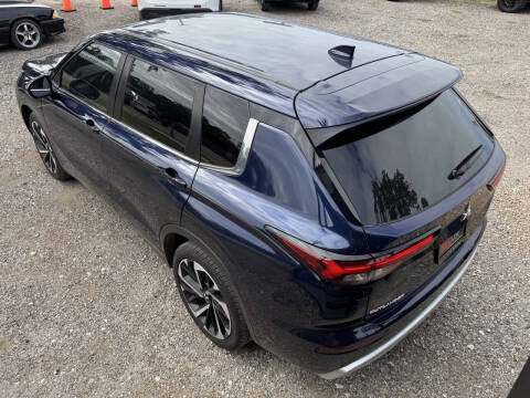 2022 Mitsubishi Outlander SE