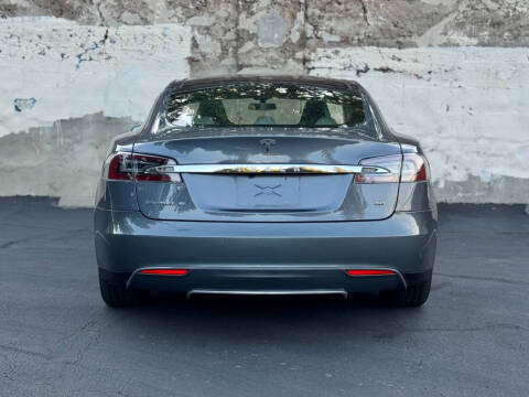 2013 Tesla Model S