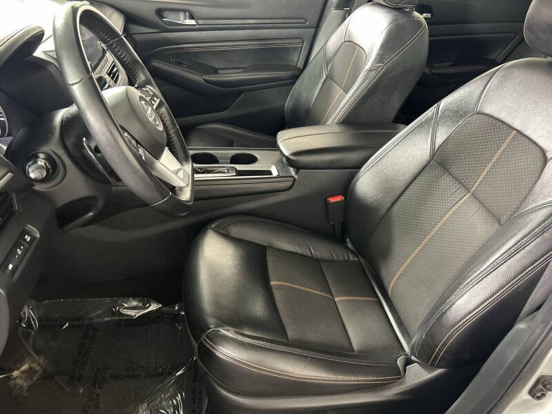 2021 Nissan Altima 2.5 SR