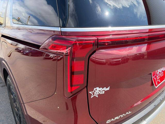 2025 Kia Carnival LXS