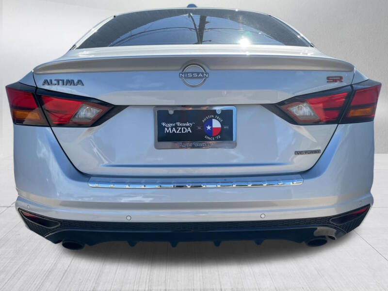 2023 Nissan Altima 2.0 SR