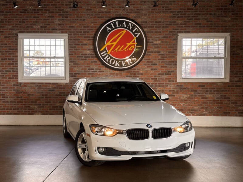 2015 BMW 3 Series 320i's photo