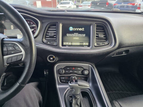 2017 Dodge Challenger GT