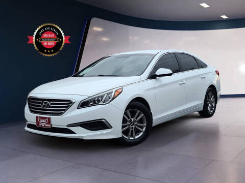 2016 Hyundai Sonata for sale at LUNA CAR CENTER in San Antonio TX