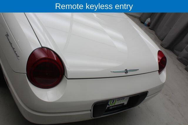 2002 Ford Thunderbird Deluxe